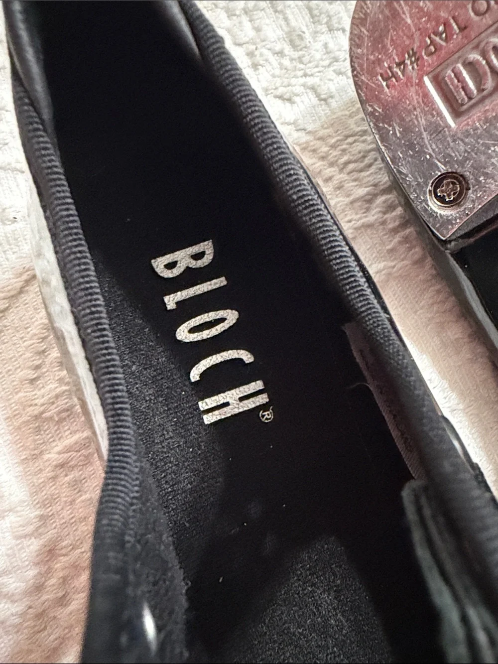 BLOCH Girls Size 12M Black Patent Tap Shoes with Mary Jane Strap